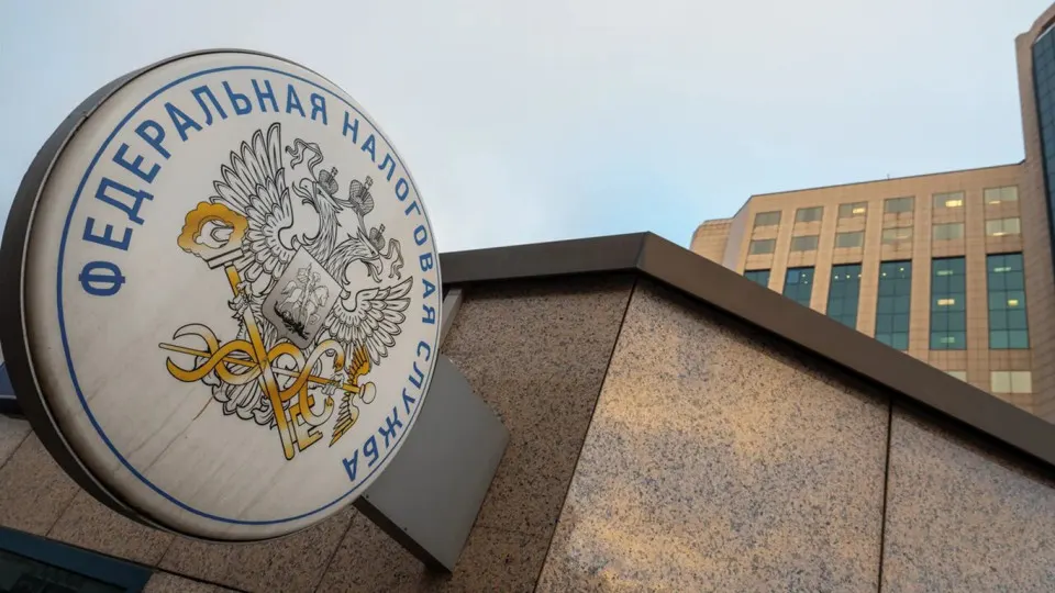 Повышение налоговой нагрузки и изменение спецрежимов для малого бизнеса в России обернулись снижением сборов в начале 2026 года, несмотря на ожидания правительства увеличить доходы бюджета на фоне военных расходов.