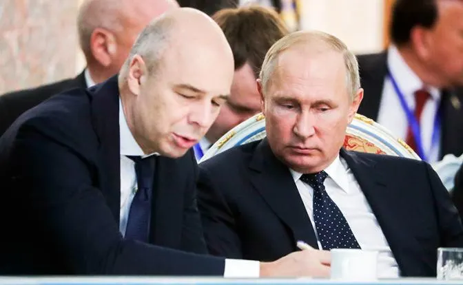 Депутат Юрий Афонин заявил, что Минфин допустил невозможность исполнения бюджета на 2026 год: дефицит достиг 5,9 трлн руб., могут сократить программы развития при сохранении финансирования обороны и социальных обязательств.
