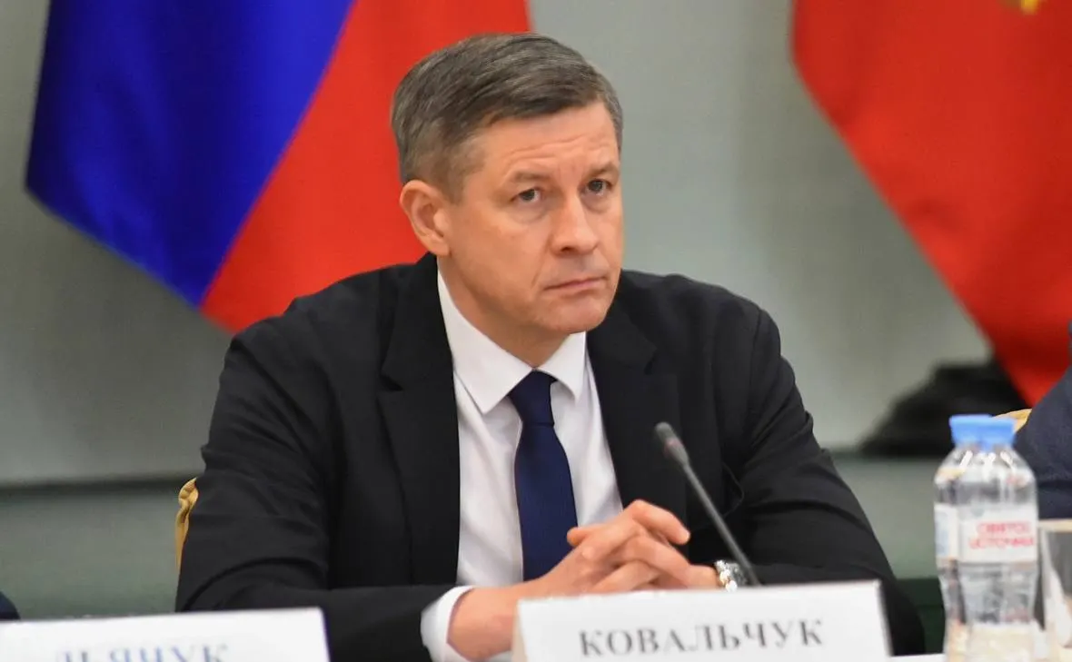 Егор Ковальчук подписал указ об отставке правительства Брянской области; новый состав пока не назначен. Ранее президент утвердил отставки губернаторов Белгородской и Брянской областей.