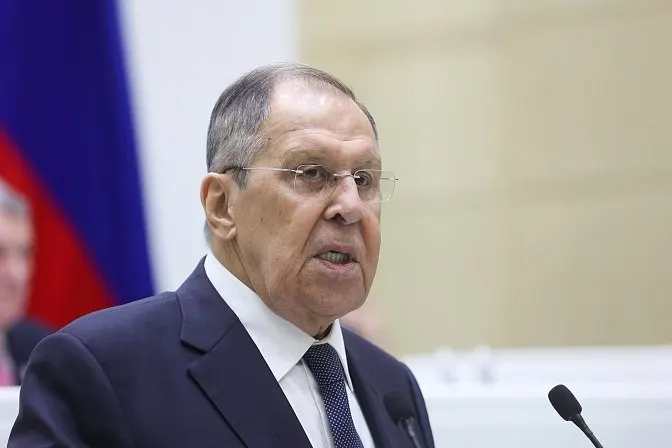 Глава МИД РФ заявил, что нормы ЕАЭС и ЕС взаимоисключающие — от выбора Еревана будут зависеть тарифная политика и фитосанитарные правила, вопрос нужно решать оперативно.