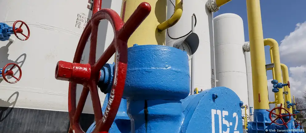 Украина не продлила контракт с «Газпромом», и с 1 января 2025 года транзит российского газа в Европу через её территорию остановлен. Наибольший урон испытала Молдова; Словакия, Чехия и Австрия перенастроили маршруты поставок, Венгрия продолжит получать газ по «Турецкому потоку».