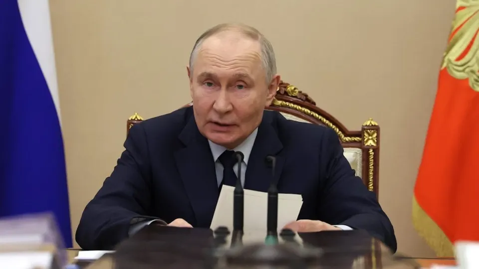 Президент заявил, что ситуация с инвестициями находится под контролем и принимаемые меры дают эффект, тогда как статистика фиксирует резкое сокращение вложений в экономику.