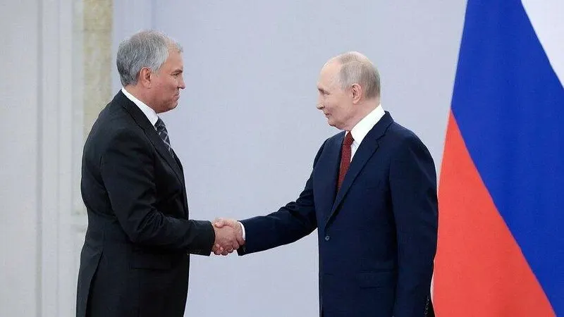 После награждения орденом «За доблестный труд» Володин подчеркнул вклад президента в укрепление партийной системы и высокую эффективность работы Государственной Думы.