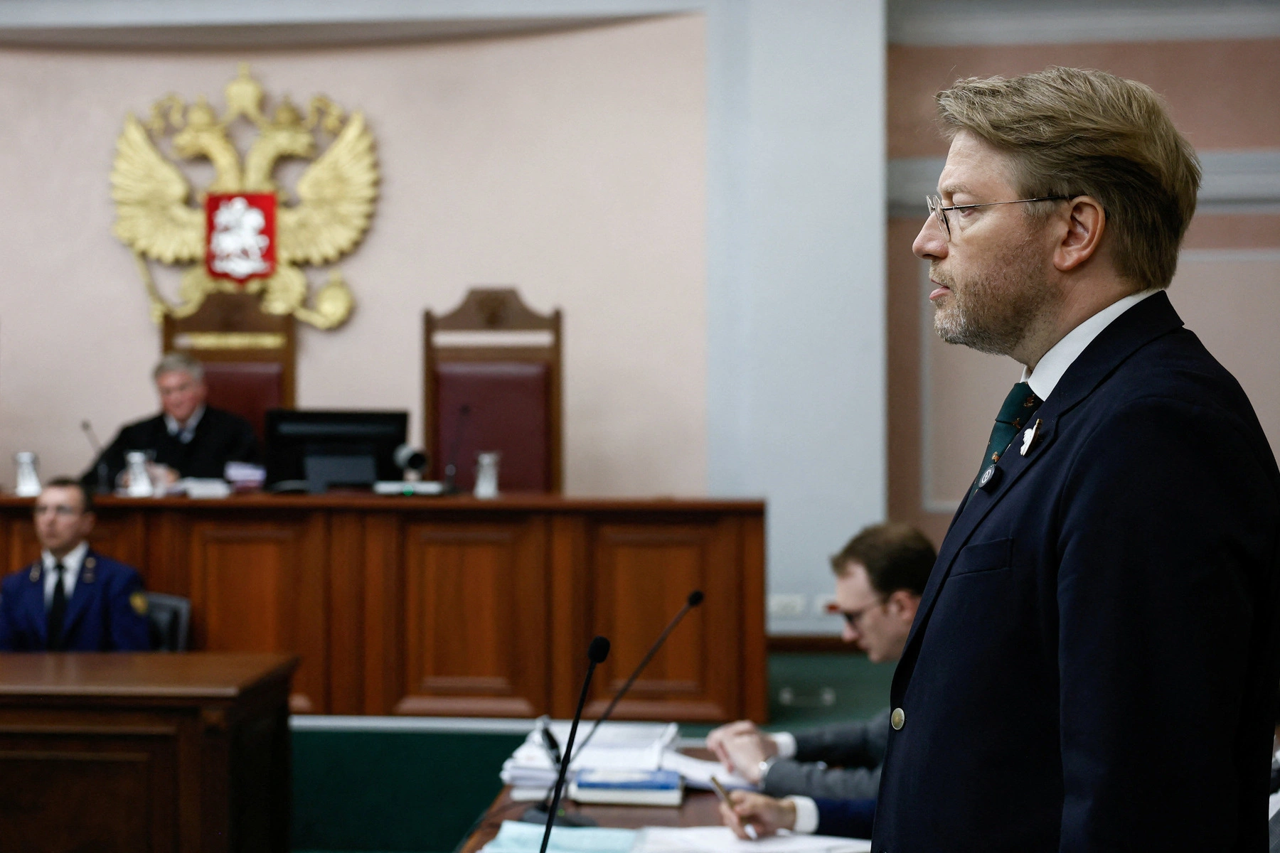 Дело о снятии партии с голосования и последующая реакция властей и экспертов на влияние на кампанию.