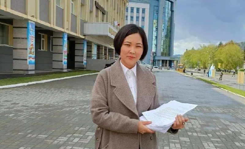 Активистка Аруна Арна из Республики Алтай направила письмо в Минюст и заявила о существовании схем давления на общественных активистов через заказные экспертизы и пометки иностранного агента.