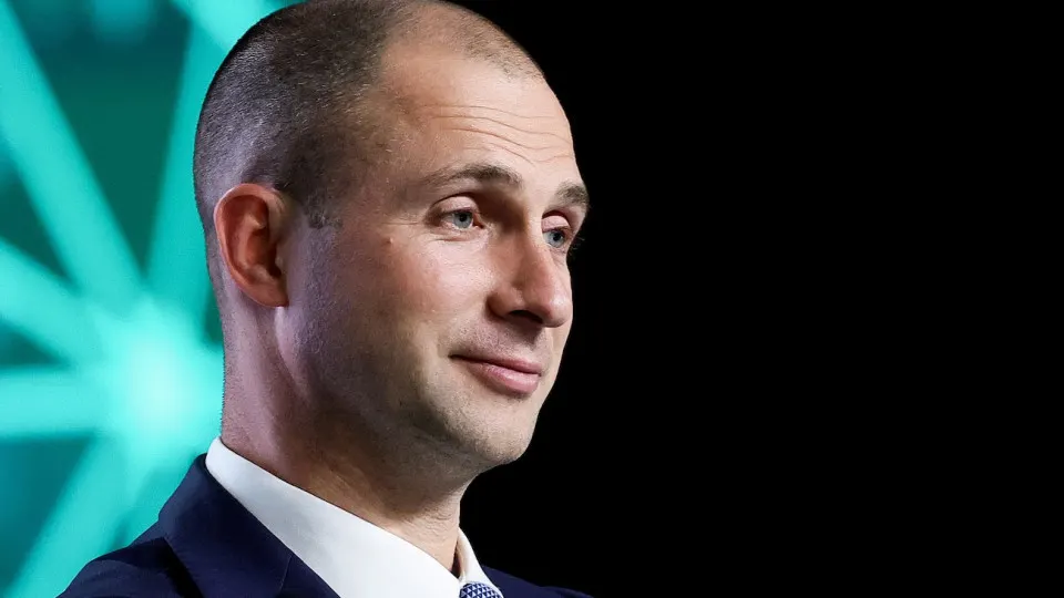 Компания зафиксировала убыток за полугодие 2026 года, рост выручки и символическую прибыль во втором квартале благодаря продаже части активов. Общая картина за несколько лет — накаплившийся убыток примерно 200 млрд рублей.