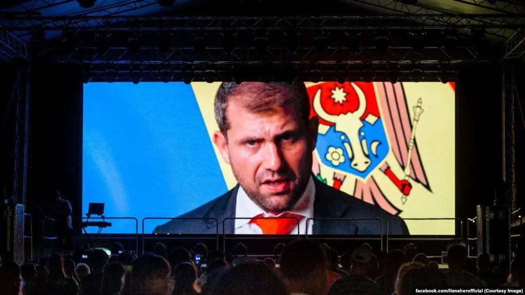 Расследование показывает, что платежная компания A7, близкая к Кремлю, с помощью поддельных документов провела через банки более 6,9 миллиарда долларов, обходя санкции против России.