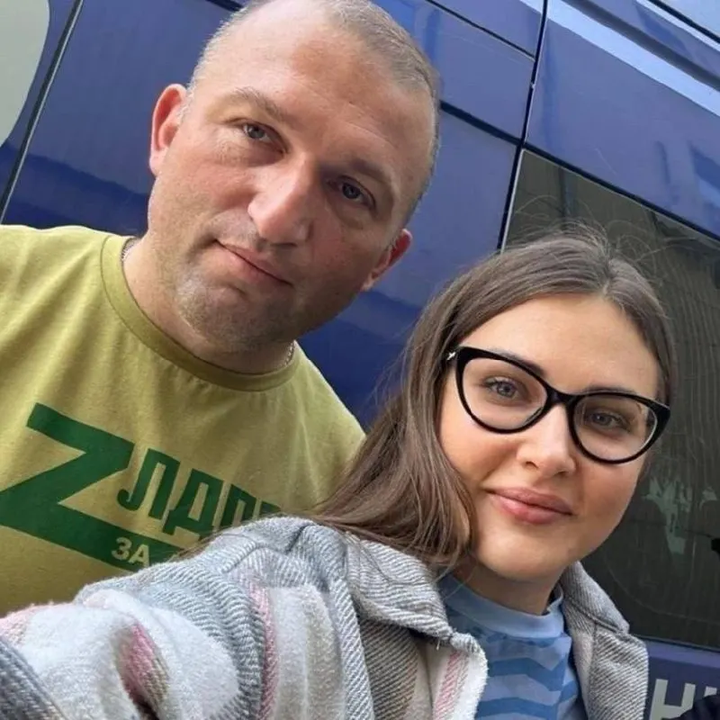 В Курской области активистка и депутатка, ранее связанная с ДНР, обвиняется в мошенничестве, связанном с финансированием фортификационных работ; она заявила о готовности дать показания против курского депутата от ЛДПР.