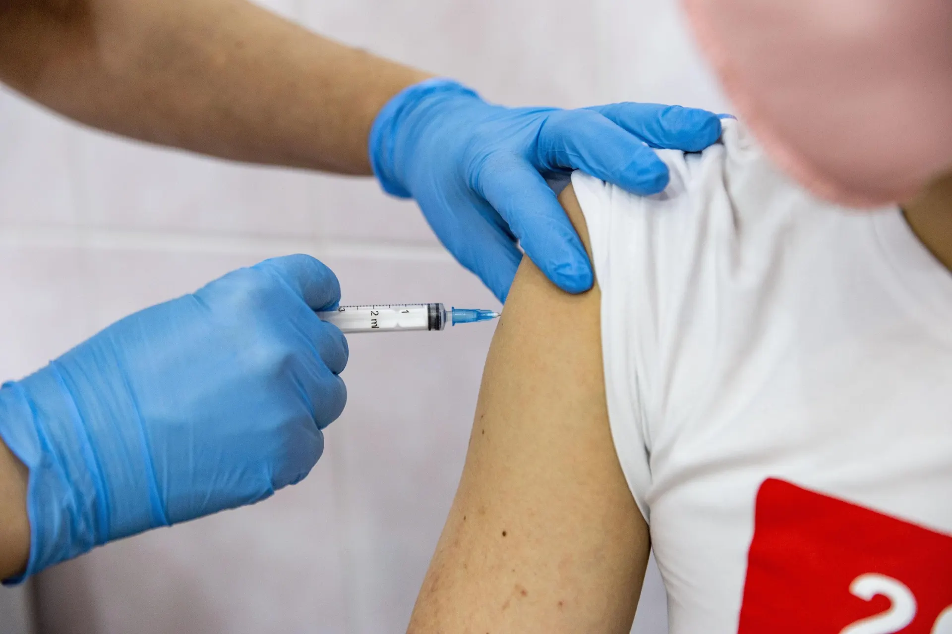 Раскрыты планы введения обязательной вакцинации и перечень прививок в обновлённом календаре на 2027 год.