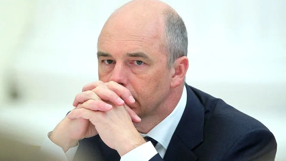 Прогноз дефицита федерального бюджета на 2026 год: около 3% ВВП, под давлением растущих расходов и военных затрат.