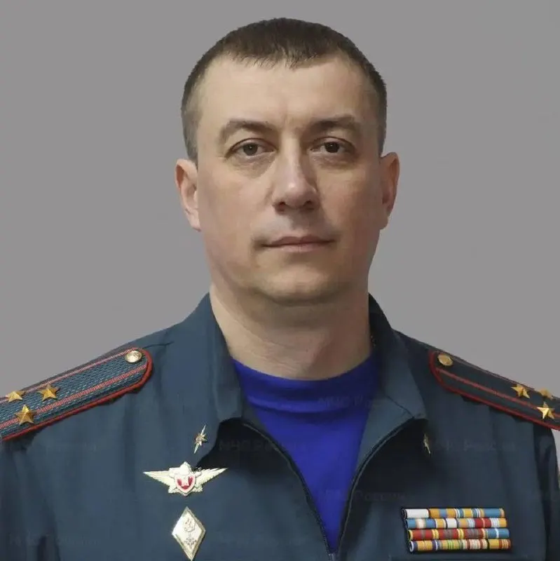 43-летний полковник Иван Старовойт принял должность начальника Курского управления МЧС. Ранее он возглавлял Амурский спасательный центр МЧС в Хабаровске.