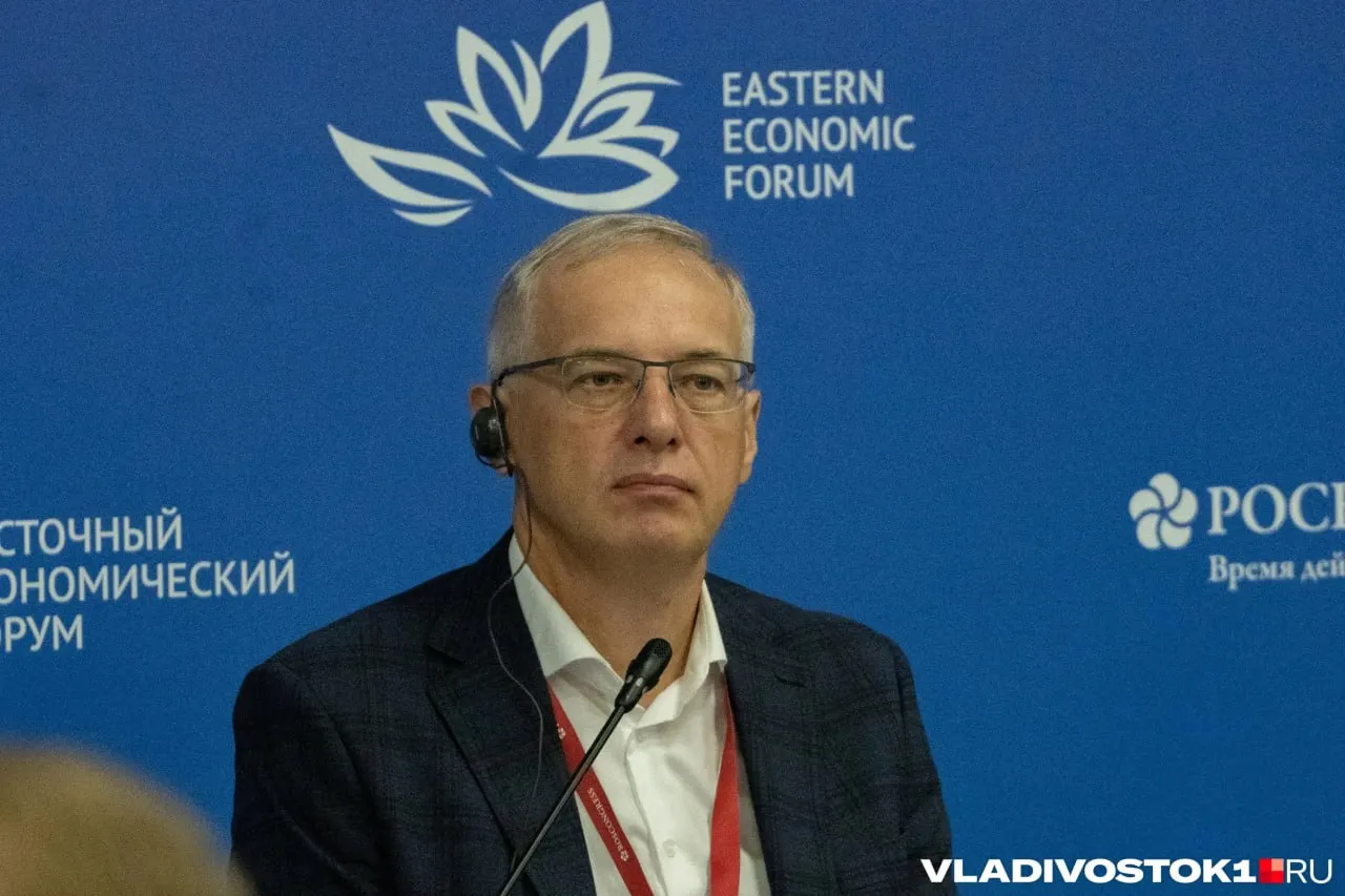 DNS отреагировал на кадровые изменения в Приморском крае, подчеркнув опыт Кожемяко и выразив поддержку Шестакову, с акцентом на развитие Дальнего Востока.